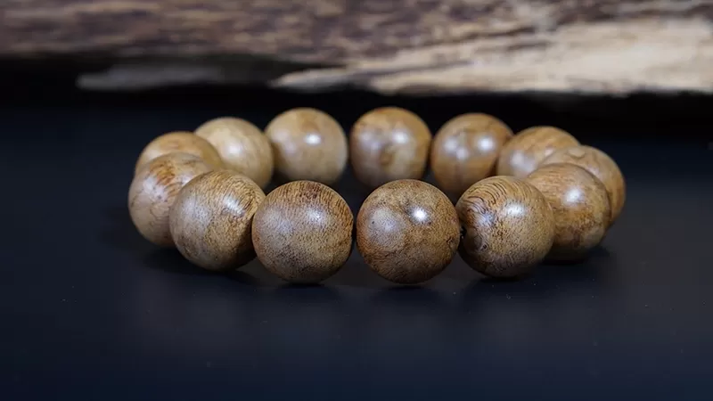 Bảng Giá Vòng Tay Trầm Hương