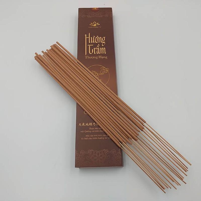 Cách chọn vòng tay trầm hương chất lượng và bảo quản đúng cách