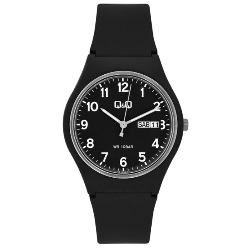 Làm sạch vàng non bị phai màu. Hình ảnh minh họa quá trình làm sạch vàng non bằng dung dịch chuyên dụng.