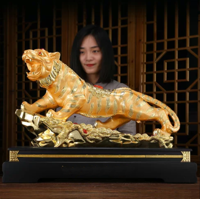 Vị trí đặt răng hổ trong nhà: Minh họa vị trí đặt răng hổ trong nhà để trấn trạch và thu hút năng lượng tích cực