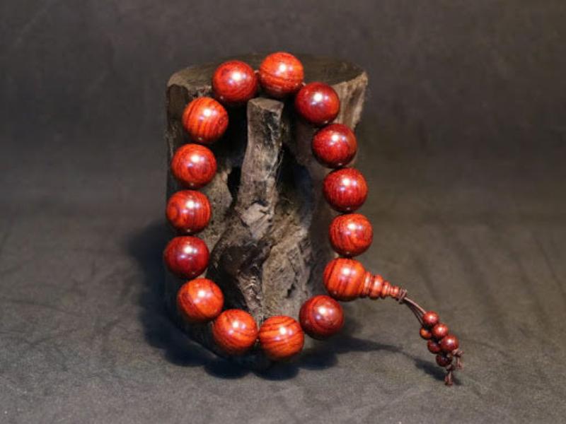 Vòng Tay 15 Hạt Phật Giáo