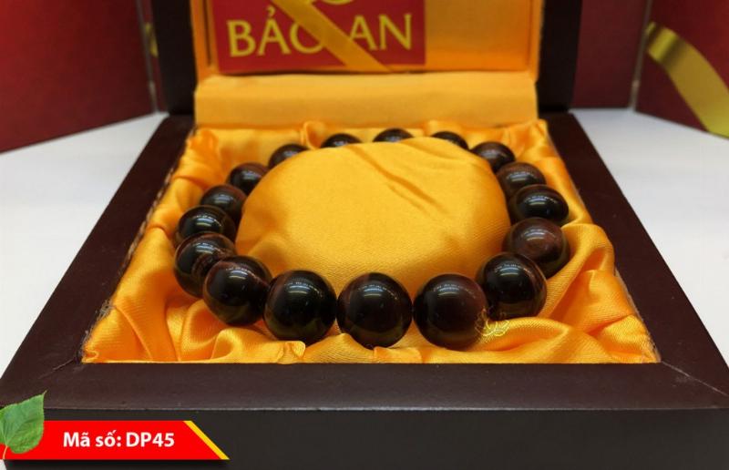 Vòng tay đá mắt hổ vàng nâu cho người mệnh Kim tăng cường may mắn tài lộc