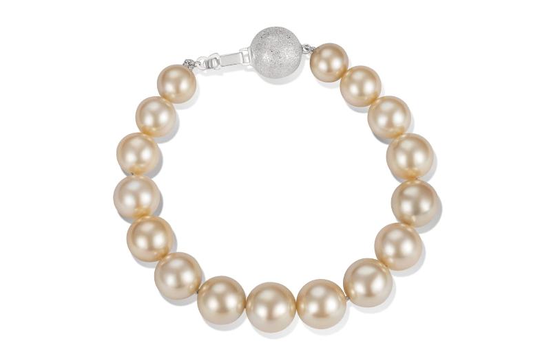 Vòng tay mệnh Kim tăng cường sức khỏe