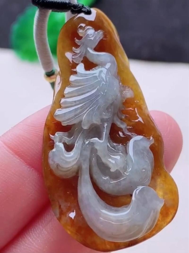 Vòng tay ngọc cẩm thạch Hoàng phỉ sang trọng và tinh tế