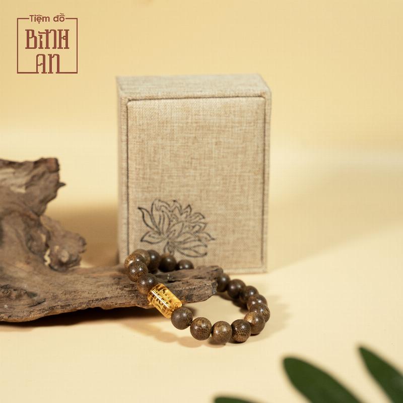 Vòng tay trầm hương thu hút tài lộc may mắn