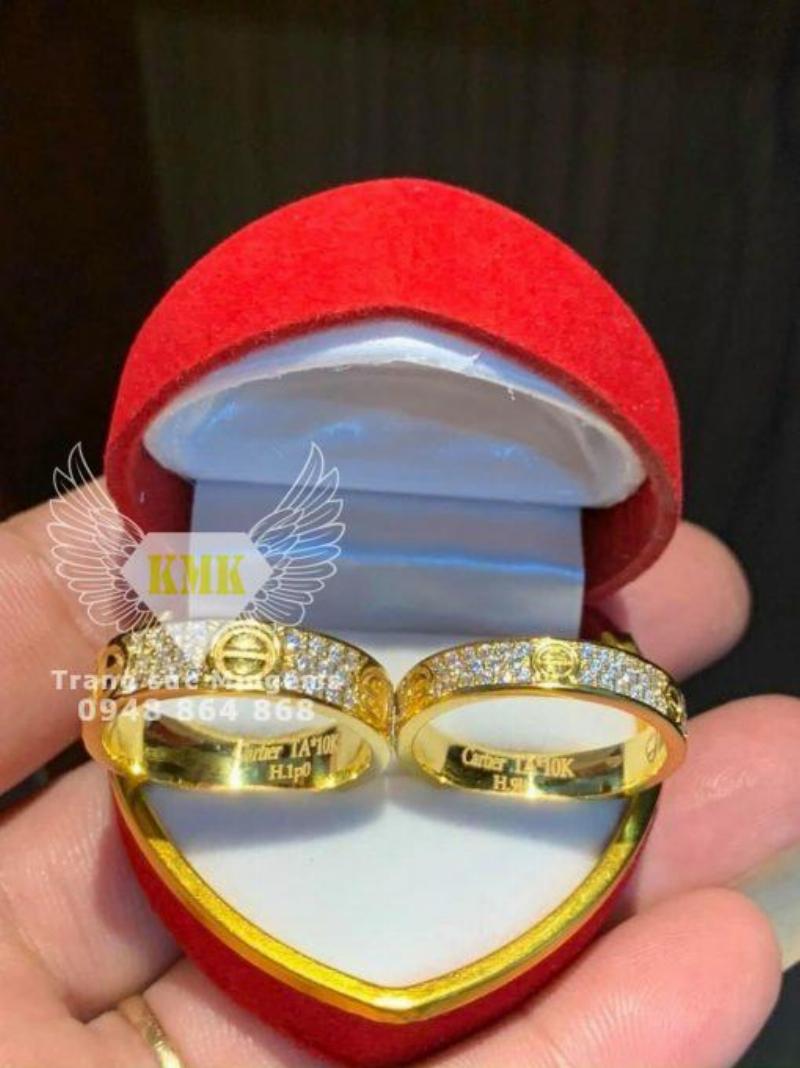 Vòng tay Cartier chính hãng vàng 18k đính kim cương sang trọng và đẳng cấp