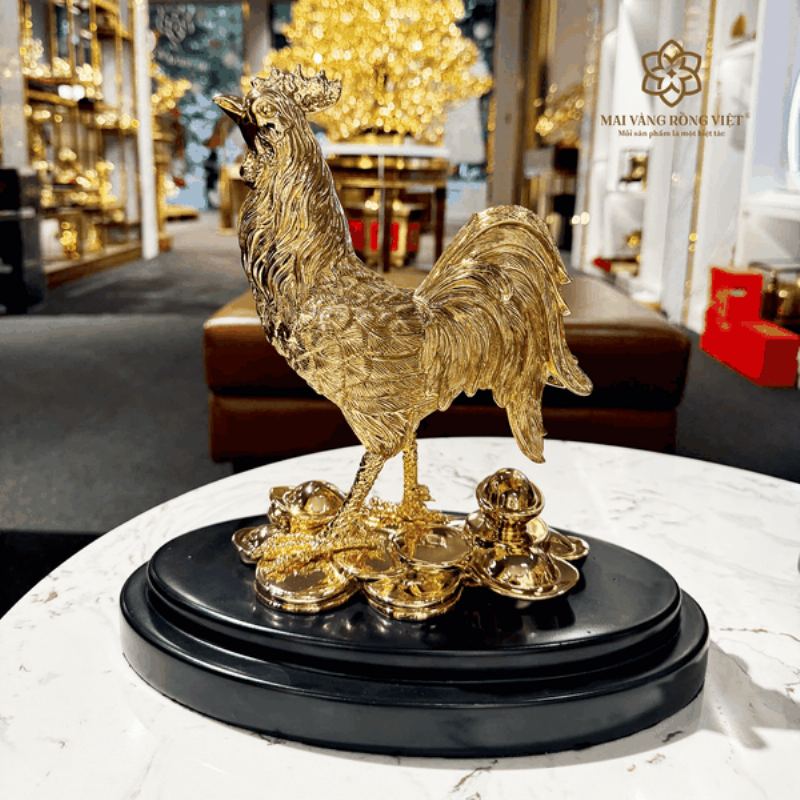 tượng gà phong thủy đặt trong nhà mang lại may mắn