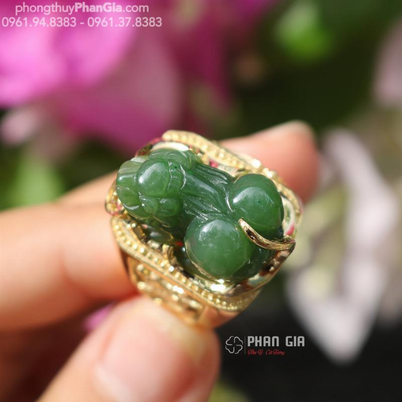 ty-huu-ngoc-bich-phong-thuy-cho-nguoi-tuoi-tuat