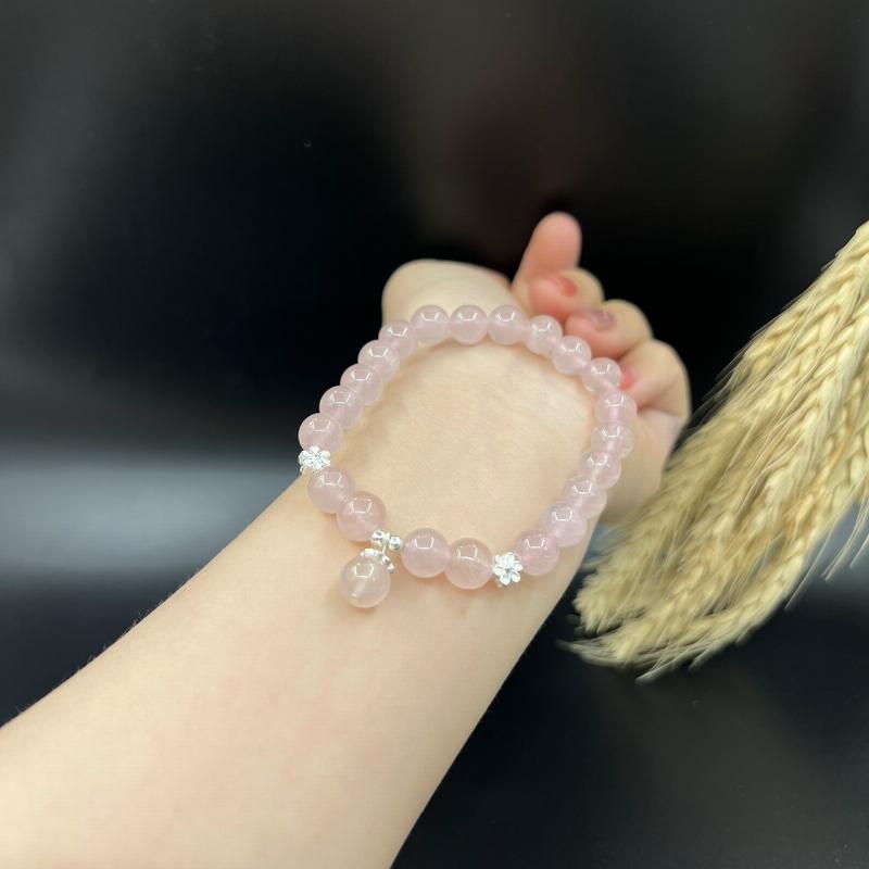 Nhẫn bạc phong thủy kết hợp đá thạch anh hồng tăng cường tình duyên