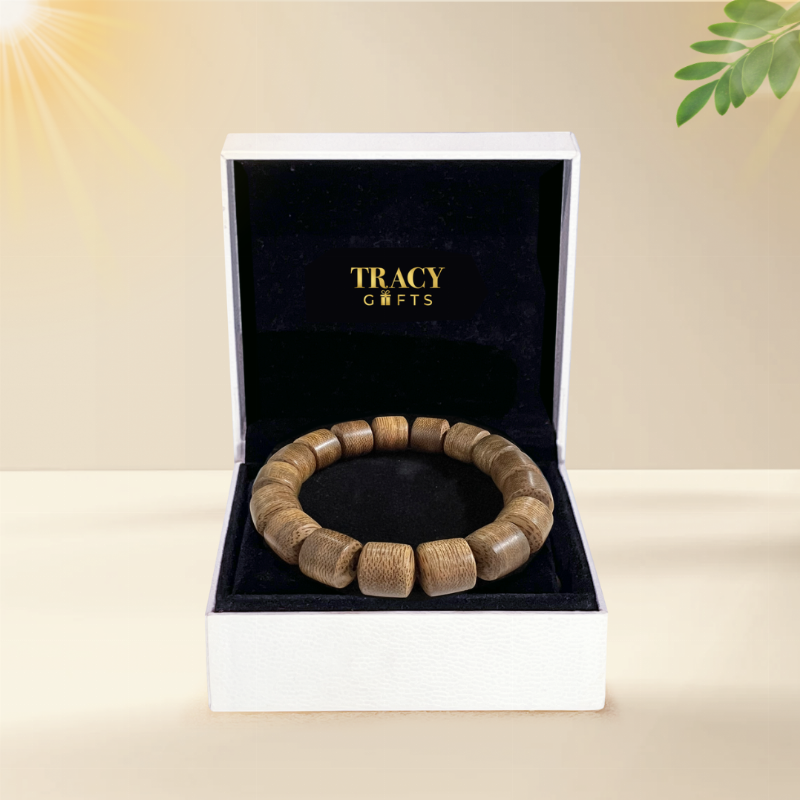 Vòng tay trầm hương cao cấp tự nhiên, mang lại bình an và tài lộc