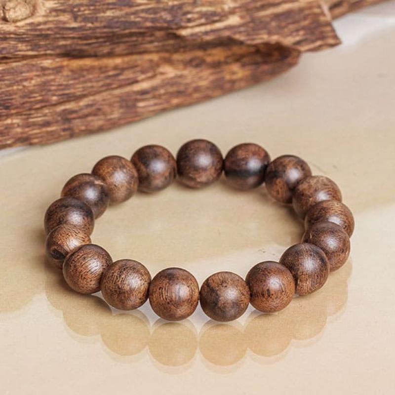 vong tay trầm hương Indonesia cao cấp giúp thu hút tài lộc may mắn