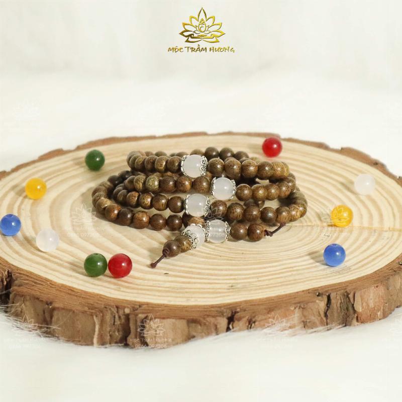 Vòng trầm hương cho người mệnh Kim