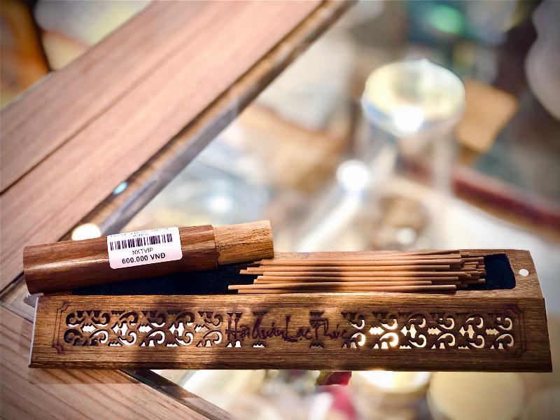 Vòng trầm hương đeo tay giúp giảm stress hiệu quả, hương thơm dịu nhẹ