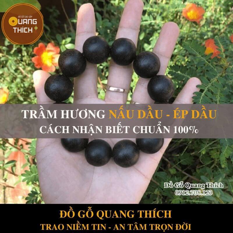 Vòng trầm hương nấu dầu: Cách nhận biết và phân biệt với vòng trầm tự nhiên.