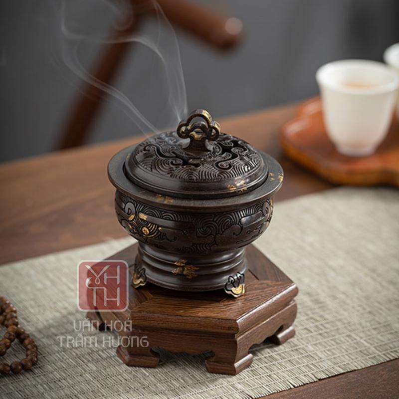 Hướng dẫn cách đốt bột trầm thảo mộc đúng cách bằng lư xông để lan tỏa hương thơm và năng lượng tích cực.