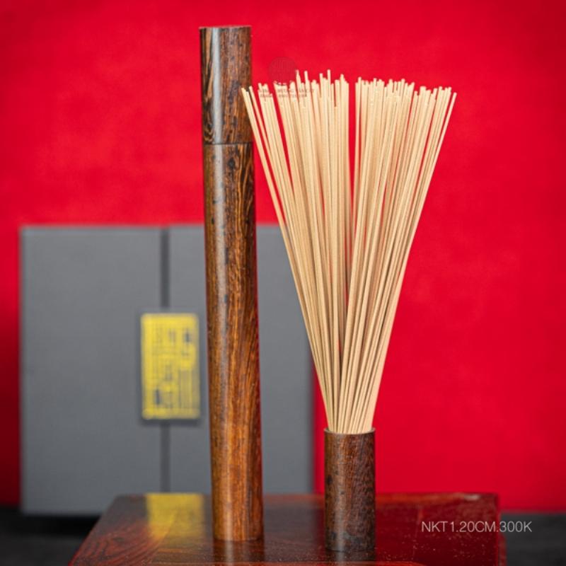 Nhang vòng trầm hương xua tan u ám, mang lại không gian thanh tịnh