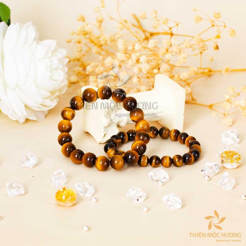 Vòng tay phong thủy đá mắt hổ hợp mệnh Thổ cho người tuổi Thìn