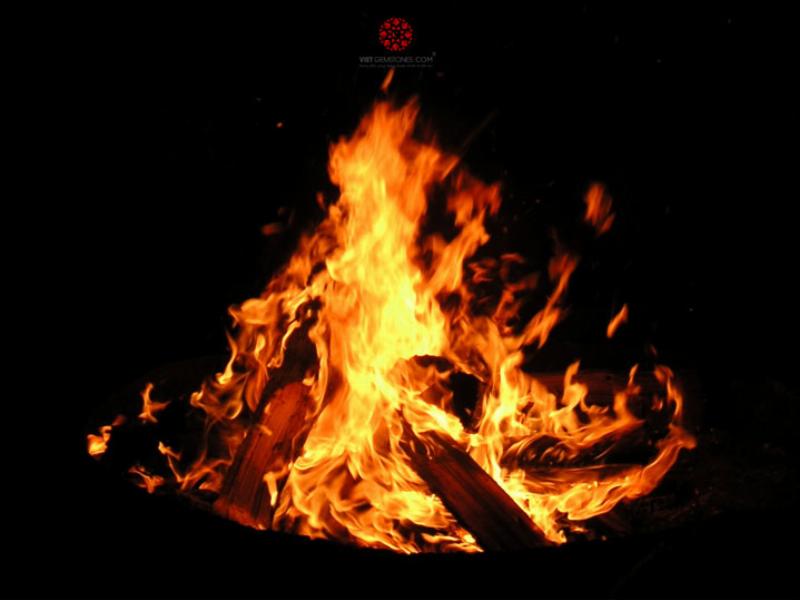 Vòng tay thạch anh hồng mệnh Hỏa giúp tăng cường tình duyên và sự quyến rũ