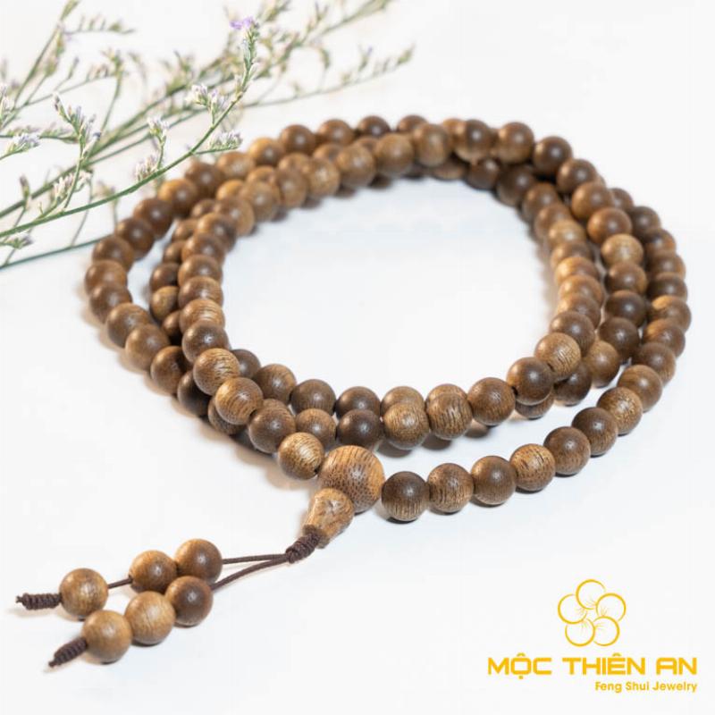 Vòng trầm hương 108 hạt dành cho nam giới, mang lại bình an và may mắn