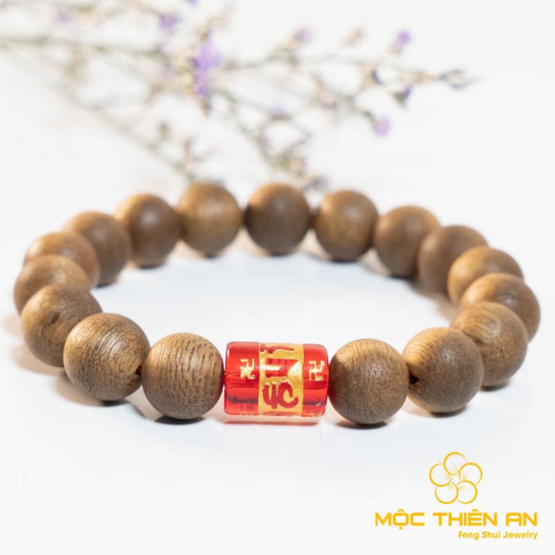 Vòng trầm hương hạt tròn cao cấp mang lại may mắn và bình an