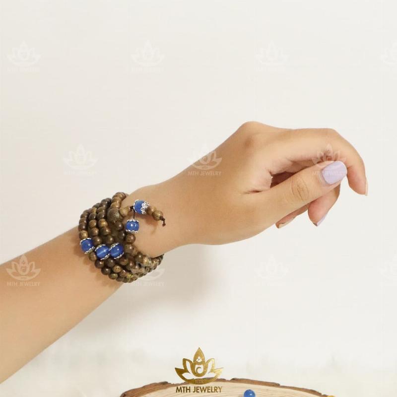 Vòng trầm hương nữ mệnh Thủy