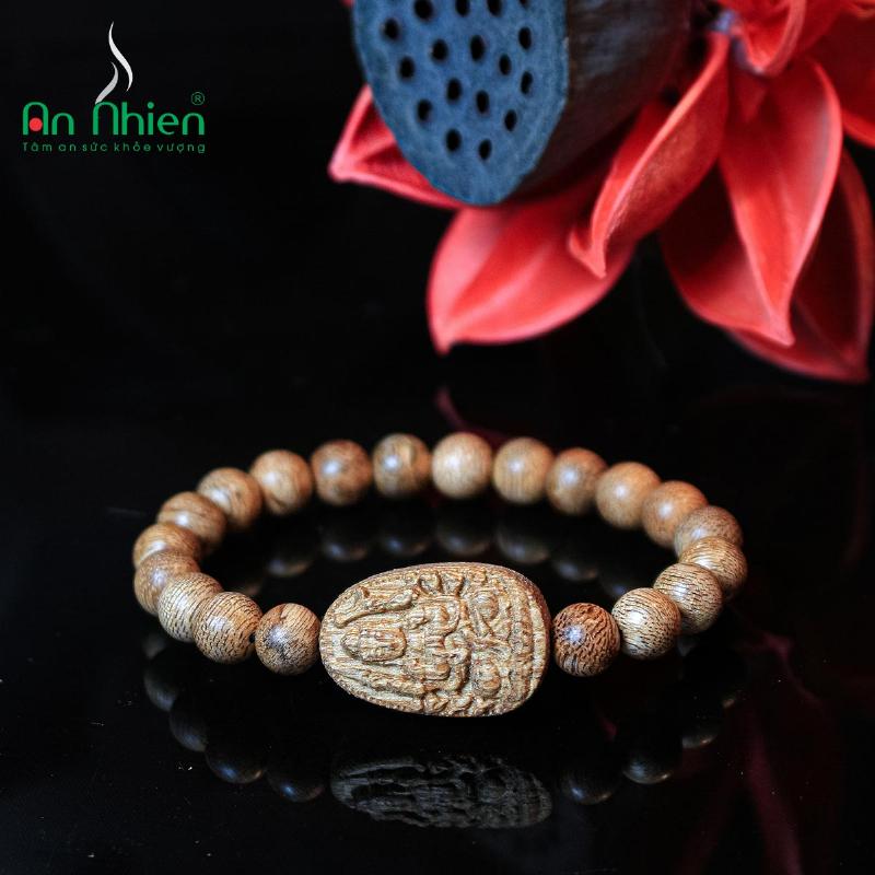 Vòng trầm hương tuổi Tý chọn địa chỉ uy tín